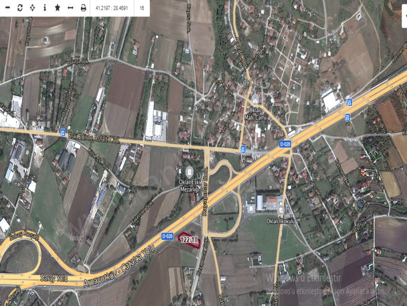 Çatalca Oklalıda Satılık Arsa , 225 M2 Merkezde Cadde Cephe  Hisseli