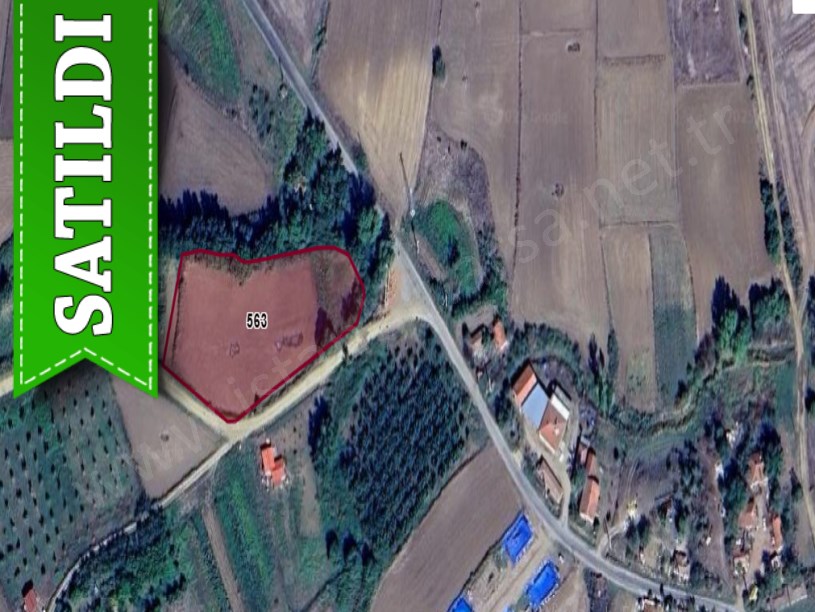 Edirne Uzunköprü Beykonak Köyünde Satılık Arsa , 1,068 m2 Çaplı Yolu Var