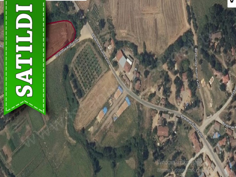Edirne Uzunköprü Beykonak Köyünde Satılık Arsa , 1,068 m2 Çaplı Yolu Var