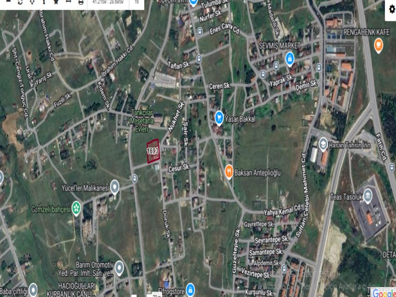 Arnavutköy Taşolukta Satılık Arsa , 188 m2 Merkezde Yolu Var 