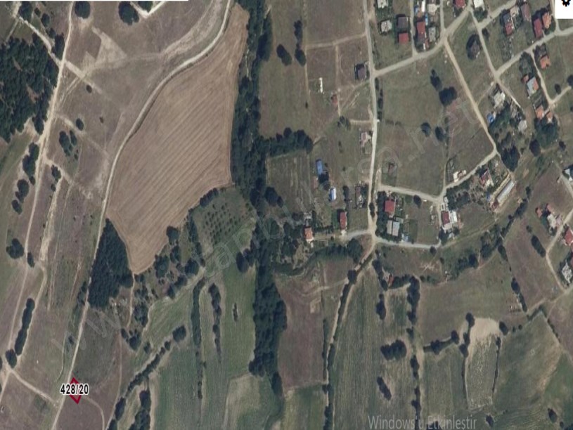 Tekirdağ Saray Büyükyoncalı Mah Satılık Arsa , 266 M2 Evlerin Yakını Yolu Var Müstakil