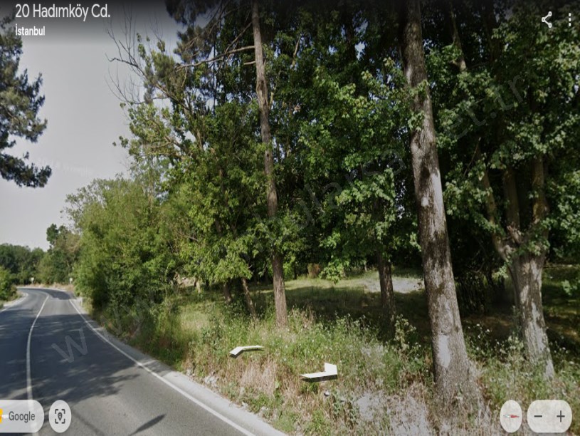 Arnavutköy Yassıörende Satılık Arsa , 389 M2 Cadde Cephe Hisseli 
