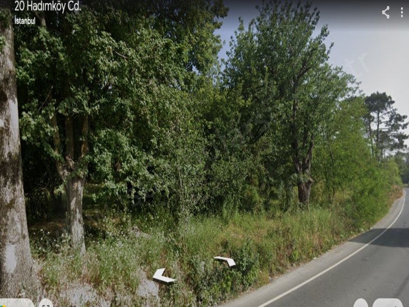 Arnavutköy Yassıörende Satılık Arsa , 389 M2 Cadde Cephe Hisseli 