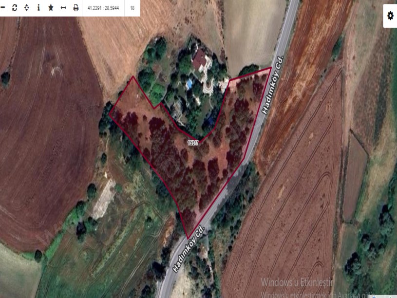 Arnavutköy Yassıörende Satılık Arsa , 389 M2 Cadde Cephe Hisseli 