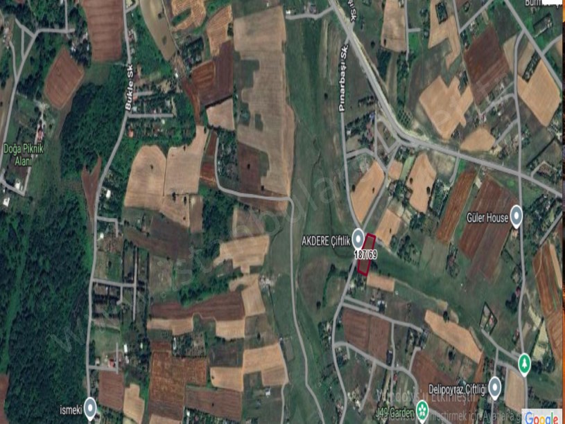 Arnavutköy Tayakadın Satılık Arsa ,  171 M2 Merkezde Evlerin Yakını Yolu Var