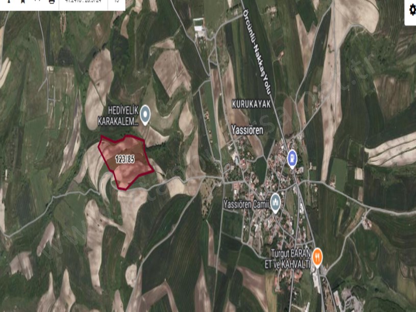 Arnavutköy Yassıörende Satılık Arsa , 401 m2 Hisseli Yolu Var