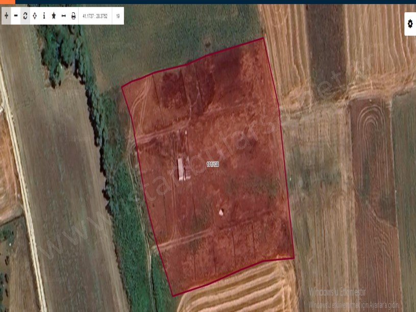 Çatalca Elbasanda Satılık Arsa , 250 m2 Çaplı Çevrili Evlerin Yakını