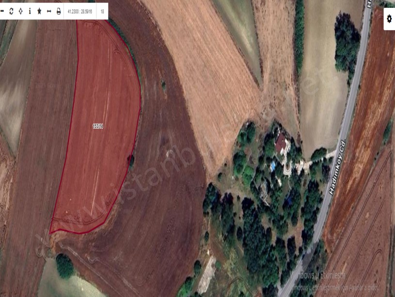 Arnavutköy Yassıörende Satılık Arsa , 4,210 M2 Köy İçi Hisseli 