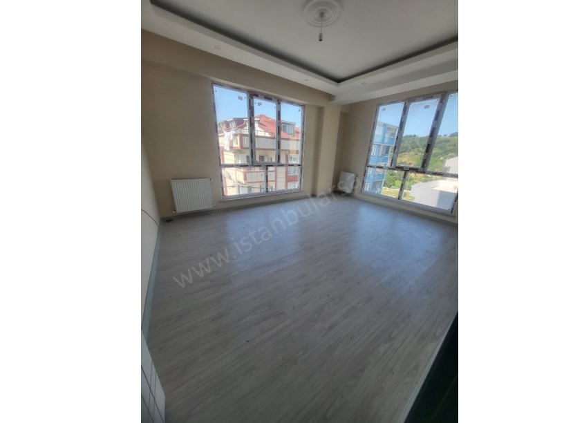 Arnavutköy Boğazköy Mh Satılık Daire , 2+1 90 m2 Masrafsız Ara Kat 