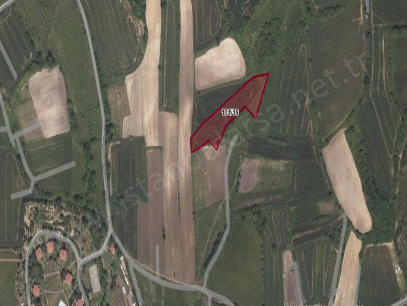 Arnavutköy Balabanda Satılık Arsa , 218 M2 Hisseli Yolu var