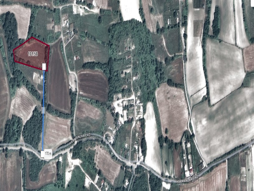 Arnavutköy Balabanda Satılık Arsa , 216 M2 Çevrili Evlerin Yakını Hisseli 