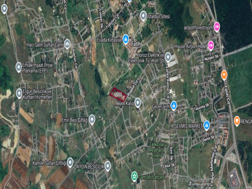 Arnavutköy Taşolukta Satılık Arsa , 150 M2 Cadde Cephe Hisseli