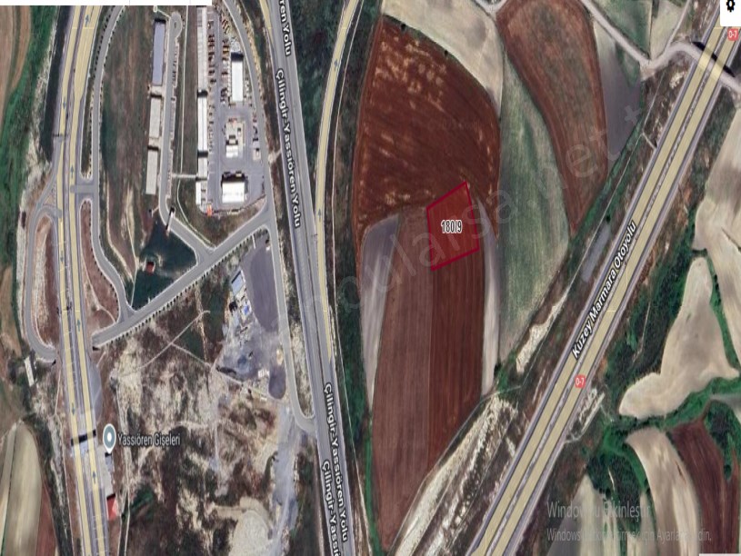 Arnavutköy Yassıörende Satılık Arsa , 1,282 M2 Hisseli 