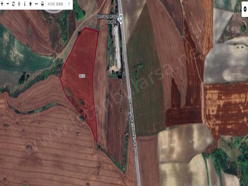 Arnavutköy Yassıörende Satılık Arsa , 1,650 m2 Hisseli Caddeye Yakın