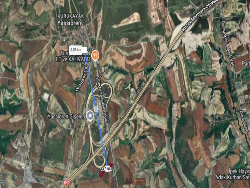 Arnavutköy Yassıörende Satılık Arsa , 865 M2 Cadde Cephe Hisseli Yolu Var 