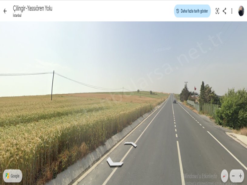 Arnavutköy Yassıörende Satılık Arsa , 865 M2 Cadde Cephe Hisseli Yolu Var 