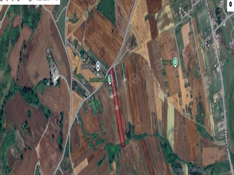 Arnavutköy Haraççıda Satılık Arsa , 185 M2 Yolu Var Evlerin Yakını  İmarlı