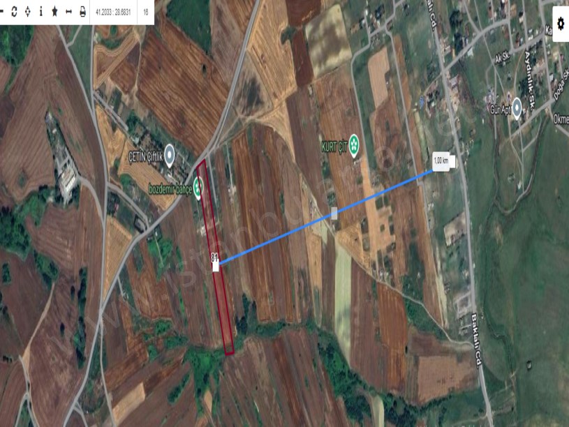Arnavutköy Haraççıda Satılık Arsa , 185 M2 Yolu Var Evlerin Yakını  İmarlı