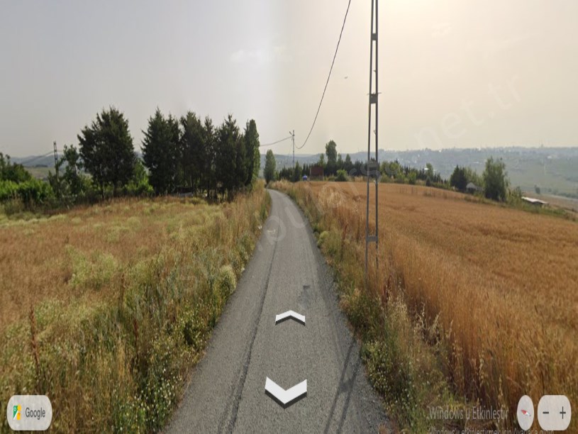 Arnavutköy Haraççıda Satılık Arsa , 185 M2 Yolu Var Evlerin Yakını  İmarlı