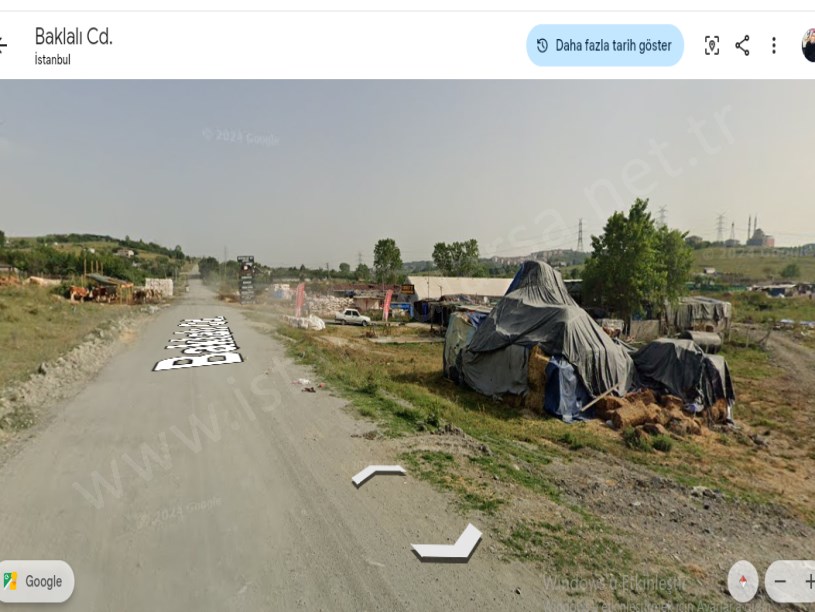 Arnavutköy Çilingirde Satılık Arsa , 2,100 M2 Cadde Cephe Müstakil Çevrili