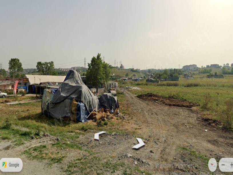 Arnavutköy Çilingirde Satılık Arsa , 2,100 M2 Cadde Cephe Müstakil Çevrili