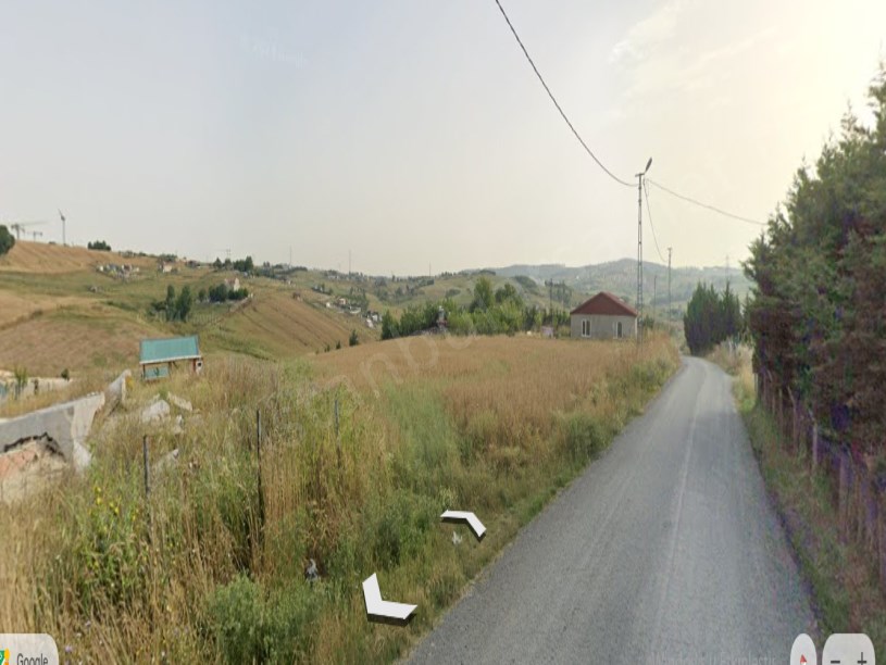 Arnavutköy Çilingirde Satılık Arsa , 201 m2 Çaplı Yolu Var Evlerin Yakını