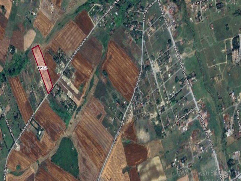 Arnavutköy Çilingirde Satılık Arsa , 201 m2 Çaplı Yolu Var Evlerin Yakını