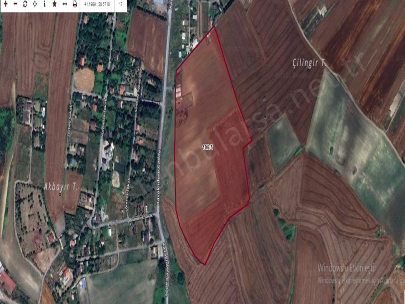 Arnavutköy Çilingirde Satılık Arsa , 500 M2 Cadde Cephe Yeri Belli Yolu Var