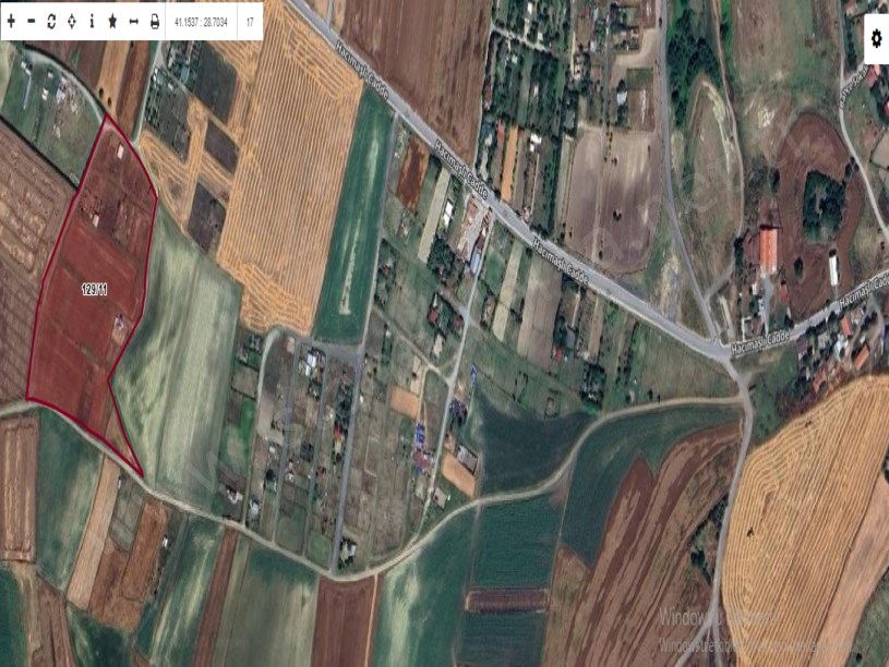 Arnavutköy Hacımaşlı  Satılık Arsa , 300 M2 Yolu var Hisseli İmarlı 