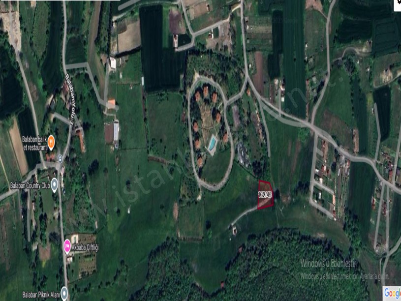Arnavutköy Balabanda Satılık Arsa , 253 m2 Yolu Var Evlerin Yakını Çevrili
