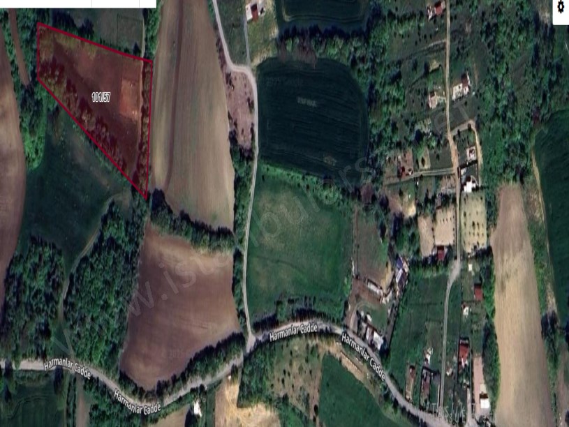 Arnavutköy Balabanda Satılık Arsa ,  163 M2 Hisseli  Evlerin Yakını 