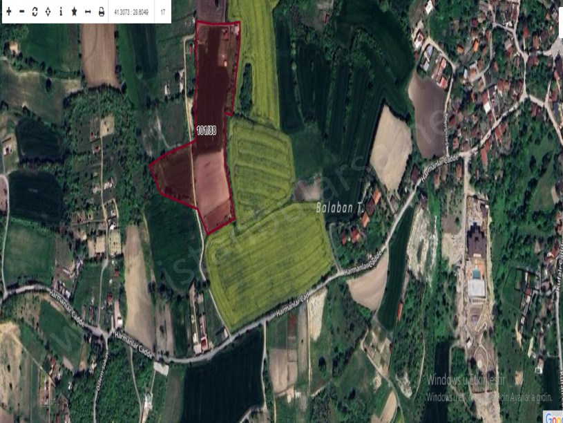Arnavutköy Balabanda Satılık Arsa ,  698 m2 Yolu Var Evlerin Yakını Hisseli
