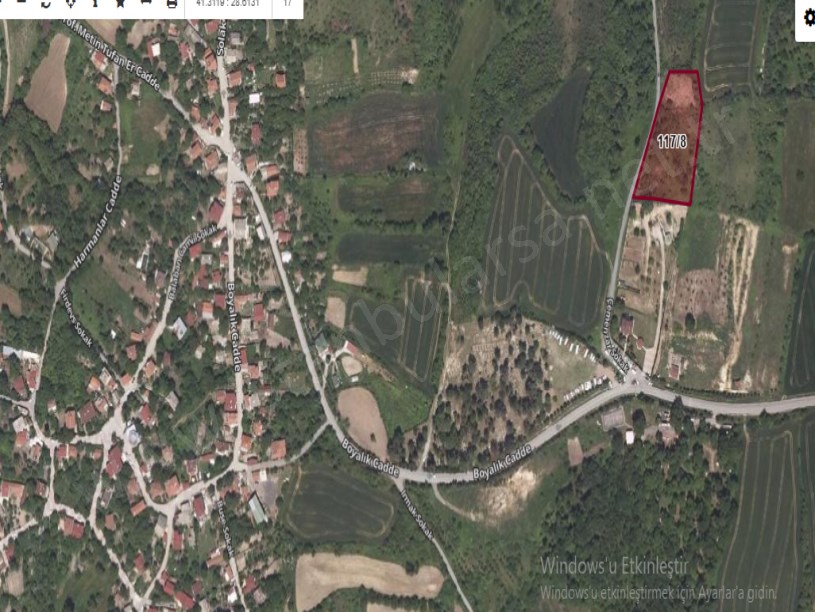Arnavutköy Balabanda Satılık Arsa ,  370 m2 Çaplı Çitle Çevrili Yolu Var 