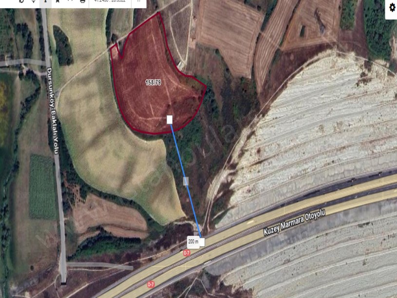 Arnavutköy Boyalıkta Satılık Arsa , 200 m2 Yolu Var Caddeye Yakın