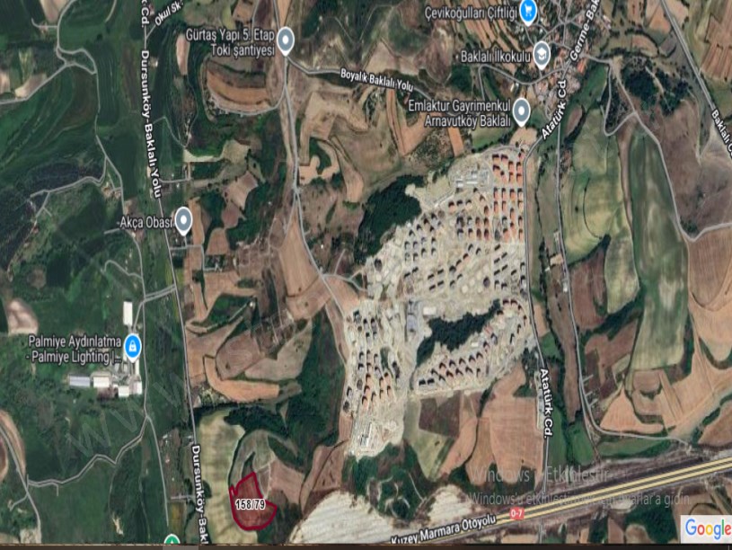 Arnavutköy Boyalıkta Satılık Arsa , 200 m2 Yolu Var Caddeye Yakın