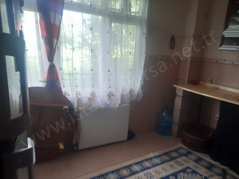 Arnavutköy Taşolukta Satılık  3 Katlı Bina  , 110 m2  Yapı Kayıt Belgeli  Müstakil