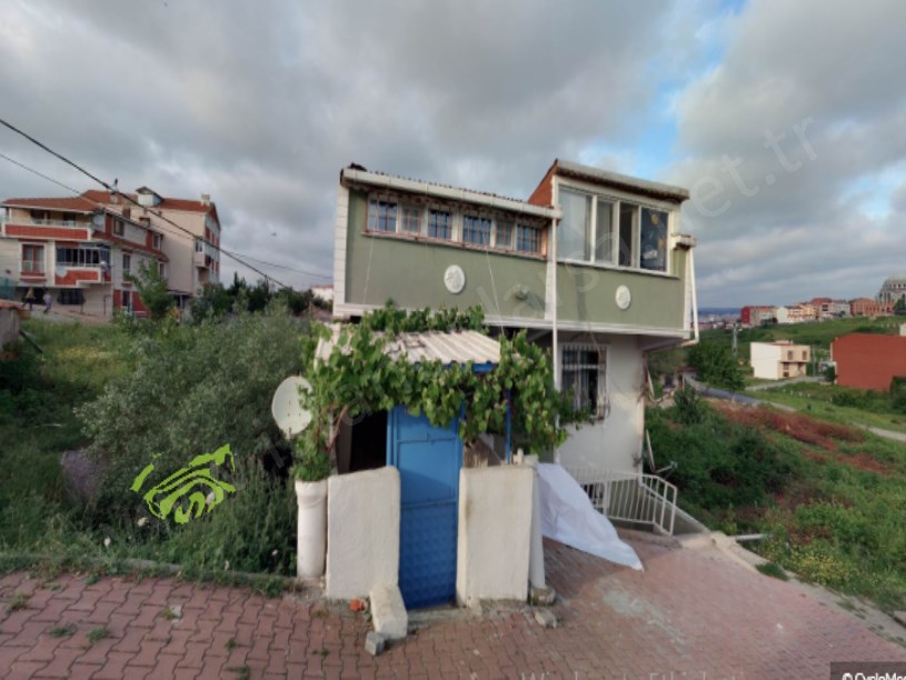 Arnavutköy Taşolukta Satılık  3 Katlı Bina  , 110 m2  Yapı Kayıt Belgeli  Müstakil