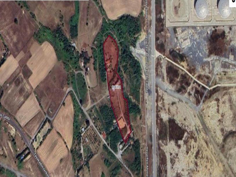 Arnavutköy Tayakadın Satılık Arsa , 202 M2 Çaplı Yolu Var İmarlı Hisseli