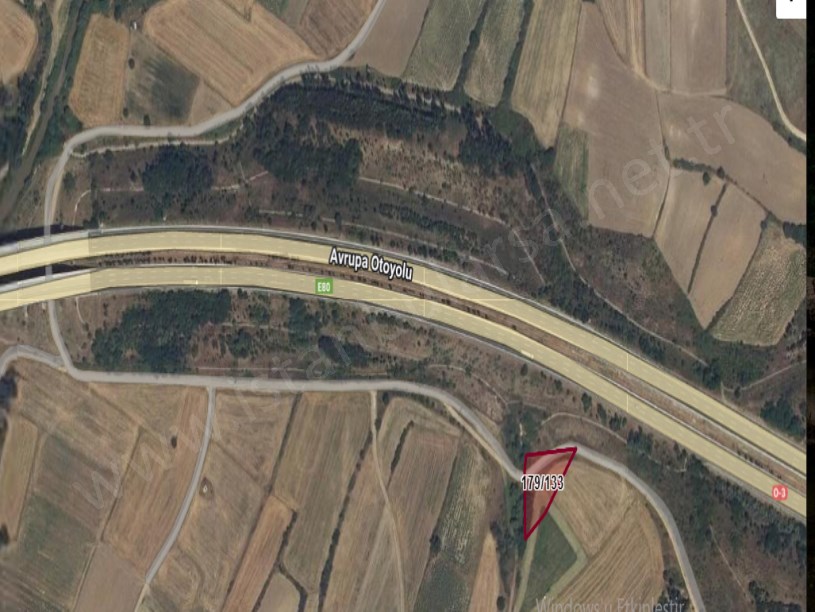 Kırklareli Babaeski Taşağıl Köyünde Satılık Tarla , 1,810 m2 Müstakil Yolu Var