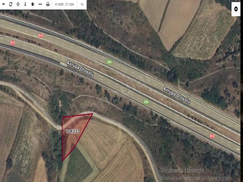 Kırklareli Babaeski Taşağıl Köyünde Satılık Tarla , 1,810 m2 Müstakil Yolu Var