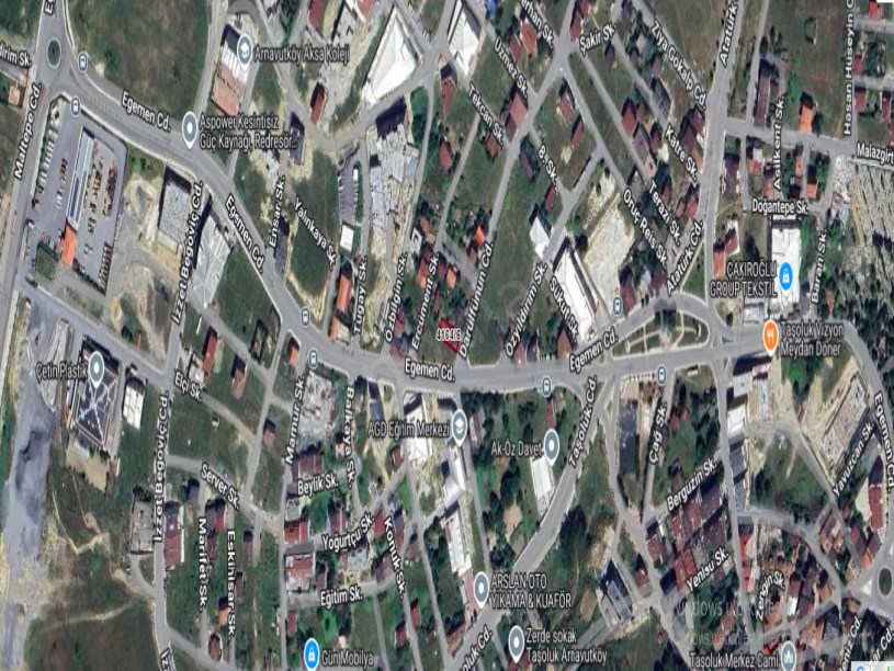 Arnavutköy Taşolukta Satılık Arsa , 325 M2  Yolu Var Merkezde Evlerin Yakını 