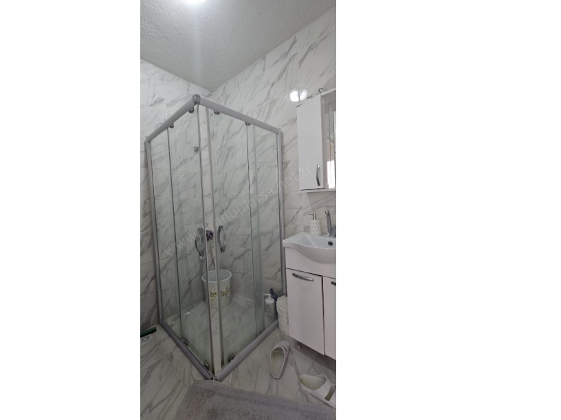 Arnavutköy Anadolu Mh Satılık Daire  , Ara Kat 100 m2   Masrafsız