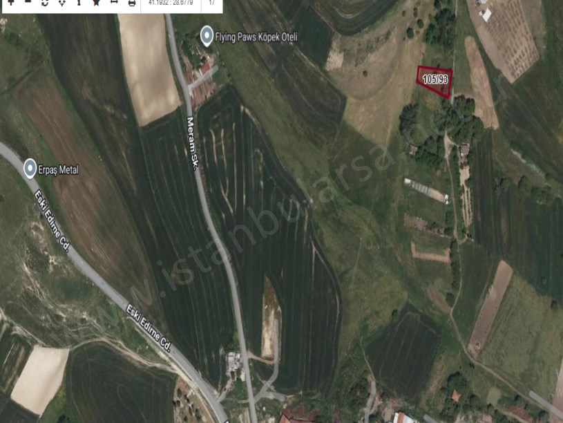 Arnavutköy Çilingirde Satılık Arsa , 95 M2  Yolu Var  Evlerin Yakını 