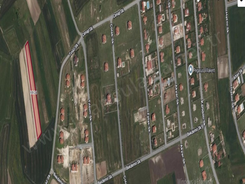 Arnavutköy Çilingirde Satılık Arsa , 82 m2 Hisseli Yolu Var Evlerin Yakını 