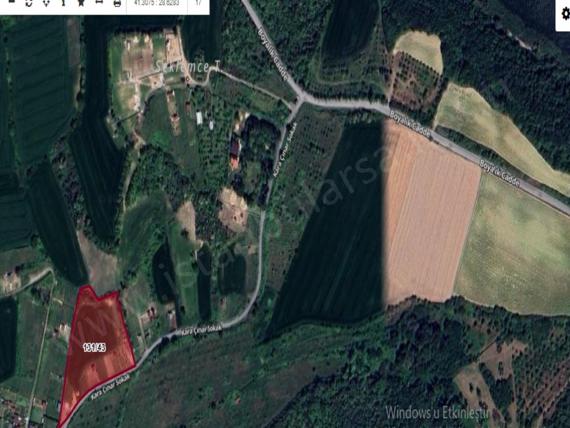 Arnavutköy Balabanda Satılık Arsa , 573 m2 Yolu var Evlerin Yakını 