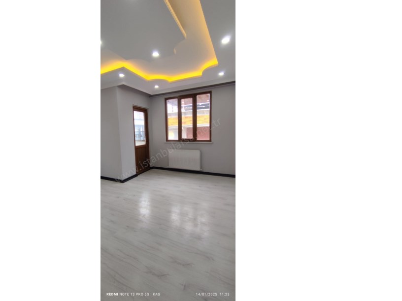 Arnavutköy Anadolu Mh Satılık Dubleks  , Sıfır Lüks  3+2  Metroya yakın 