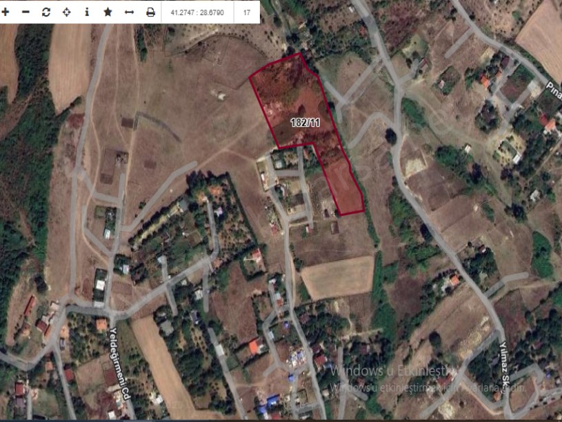 Arnavutköy Tayakadın Satılık Arsa , 320 m2 Yolu Var Evlerin Yakını 