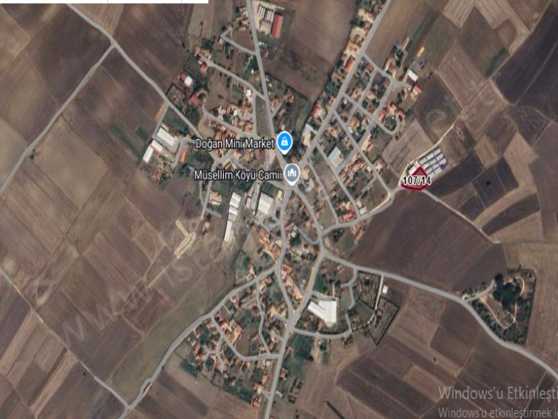 Kırklareli Vize  Müsellim Köyünde Satılık Tarla  , 1,350  M2  Merkezde Hisseli  