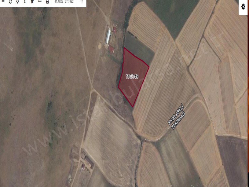 Kırklareli Vize  Müsellim Köyünde Satılık Tarla  , 1,350  M2  Yolu Var Evlerin Yakını 