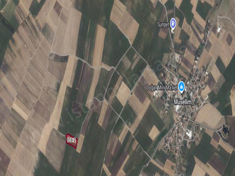 Kırklareli Vize  Müsellim Köyünde Satılık Tarla  , 1,670 M2 Hisseli Yolu Var